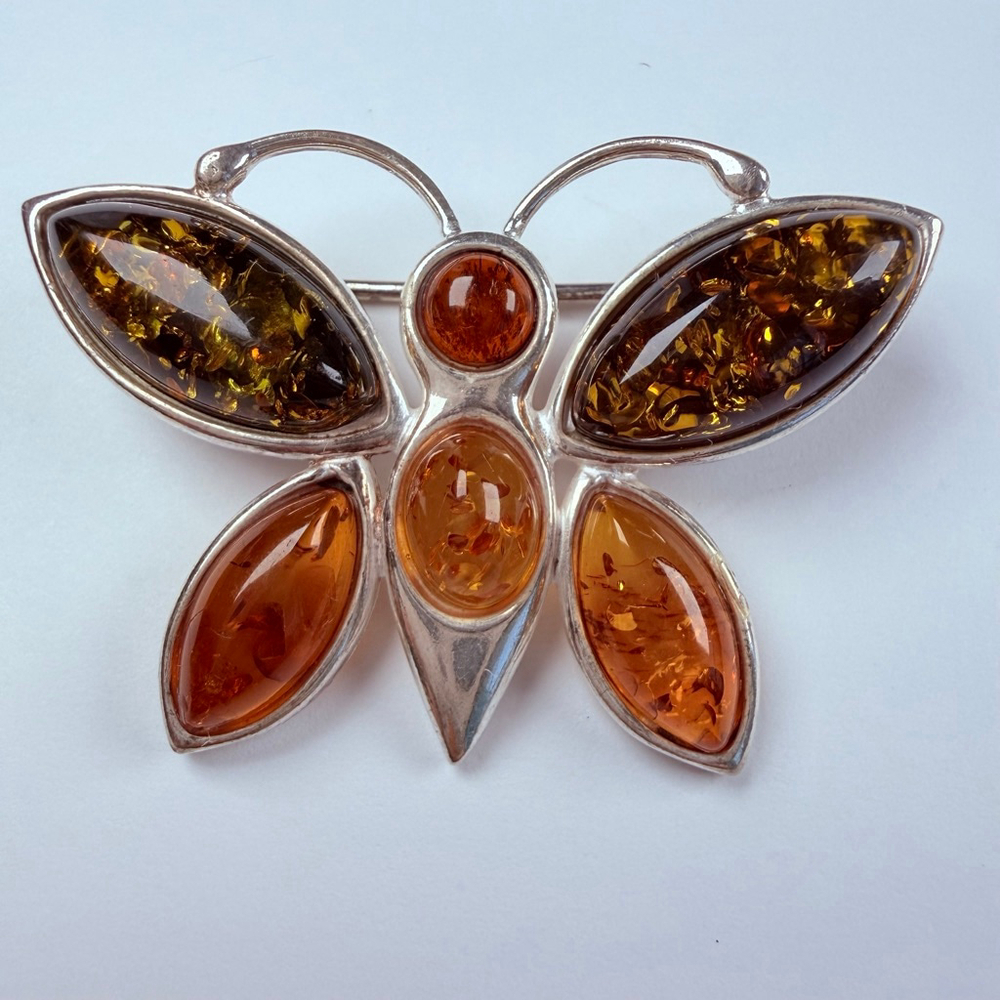 Baltic Honey & Cognac 11.5 CT Amber Butterfly Sterling Silver 925 VTG Pin Brooch